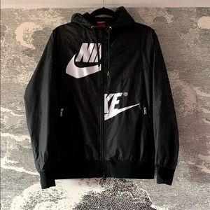 Nike Sportswear Windrunner Windbreaker Jacket